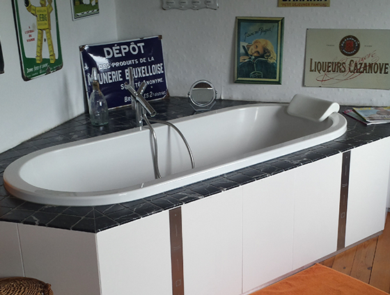 Salle de bain à l'étage du gîte Casa Lea à Anthisnes
